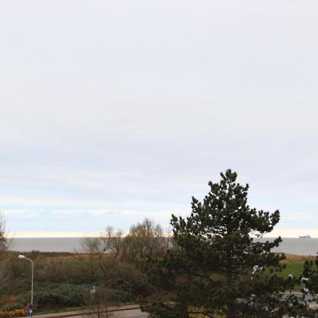 Ferienwohnung Mit Seeblick Und Schwimmbadnutzung In Cuxhaven Exterior foto
